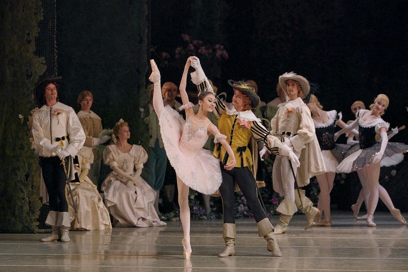 バレリーナ・永久メイさん（その1） 寝ても覚めても、踊る求道者