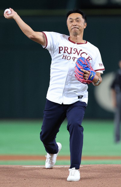 【新品✨】 ヤクルトスワローズ 宮本慎也 レプリカユニフォーム ホーム 復刻 新品✨】 ヤクルトスワローズ 宮本慎也 レプリカユニフォーム