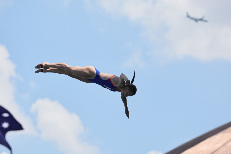 7階建てのビルからダイブ ハイダイビング始まる 世界水泳 [写真特集1/15] 毎日新聞