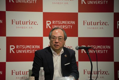 仲谷善雄学長