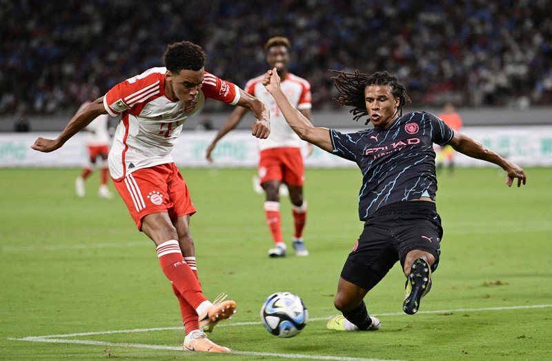 サッカー親善試合 バイエルンミュンヘン－マンチェスターシティ [写真