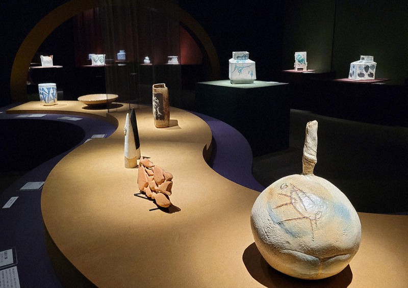 ART：気骨で開いた新時代の陶 見たことのない造形や模様 河本五郎展