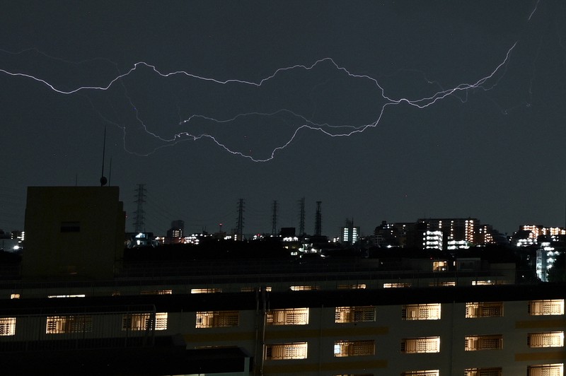 都内で雷 [写真特集1/3] | 毎日新聞