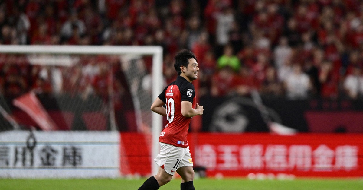 2016-2017 サッカー日本代表 浦和レッズ 直筆サインカード 中島
