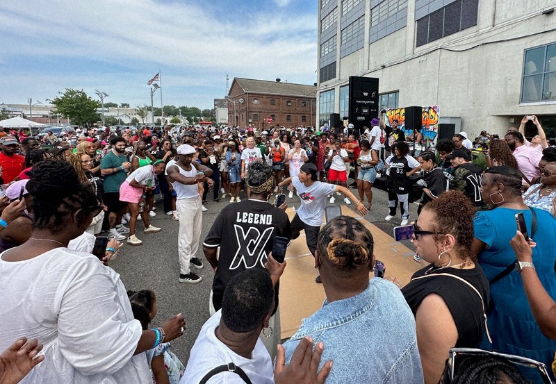 ヒップホップ誕生50年 始まりはNYで開かれた小さなパーティー | 毎日新聞