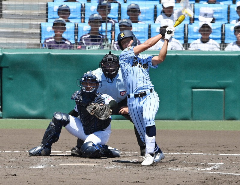全国高校野球 東海大甲府、あと一歩 最後まで粘りのプレー ／山梨