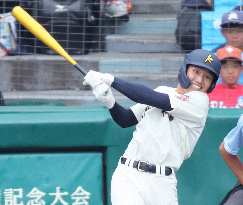 神村学園、夏の甲子園で初の8強入り 北海に快勝 | 毎日新聞