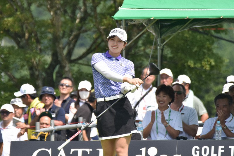 蛭田みな美がプロ初優勝 女子ゴルフCATレディース最終日 毎日新聞