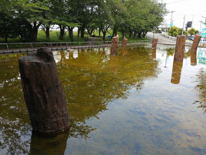 関東大震災100年：痕跡を訪ねる 神奈川・茅ケ崎 旧相模川橋脚 液状