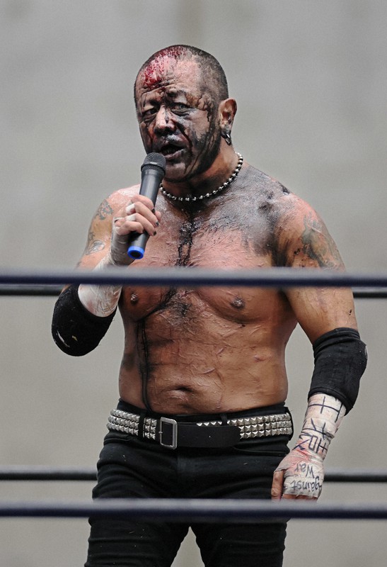 デスマッチ 葛西純 プロレス 血だらけデスマッチのカリスマ 葛西純はなぜリングに立ち続ける