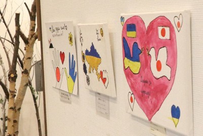 油絵　ウクライナの冬 F15 ウクライナ支援のため、この絵を販売する。 ロシア機6機を撃墜したというウクライナ軍のエース「キエフの