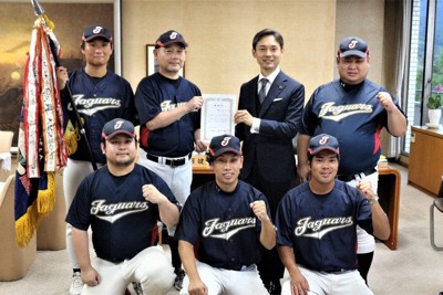 全員で勝ち進む」天理中・高・大OBチーム 軟式野球・高松宮賜杯出場を