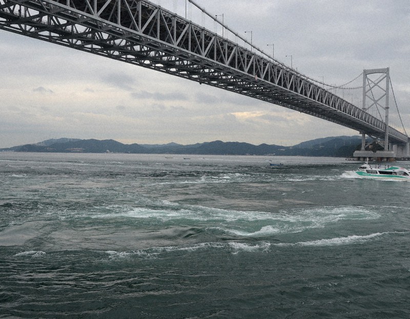 わたしのふるさと便：お国トリビア 徳島県 渦巻く海峡に、小ネタ3題