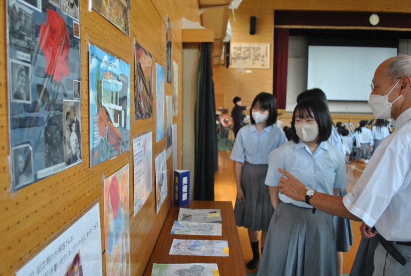 アンネのバラに学ぶ平和 福山・幸千中 文化祭で普及活動報告 ／広島