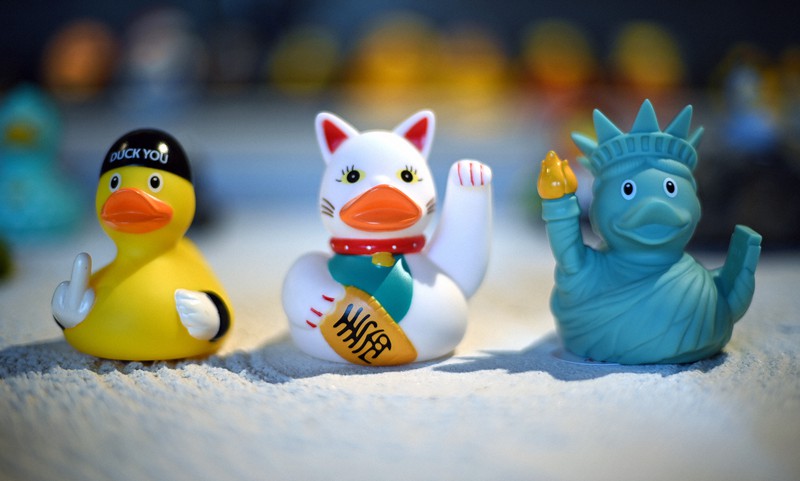 富士山、妖怪バージョンまで…「ラバーダック」専門店がオープン [写真