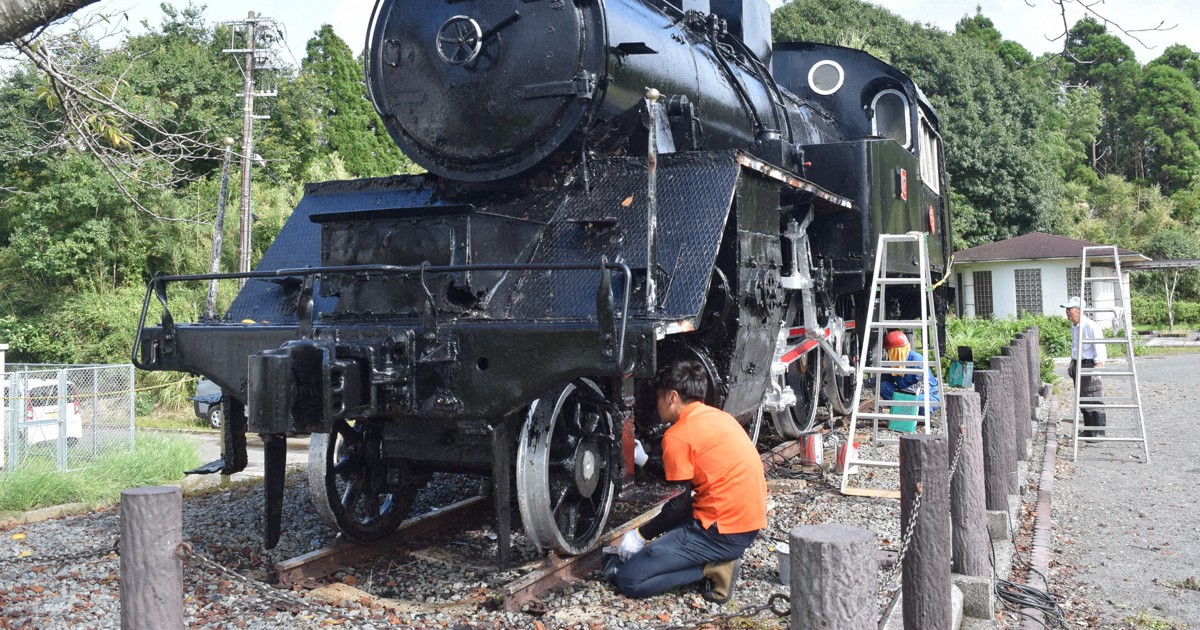 引退60年 鹿児島唯一の私鉄・南薩鉄道のSL「12号」お色直し | 毎日新聞