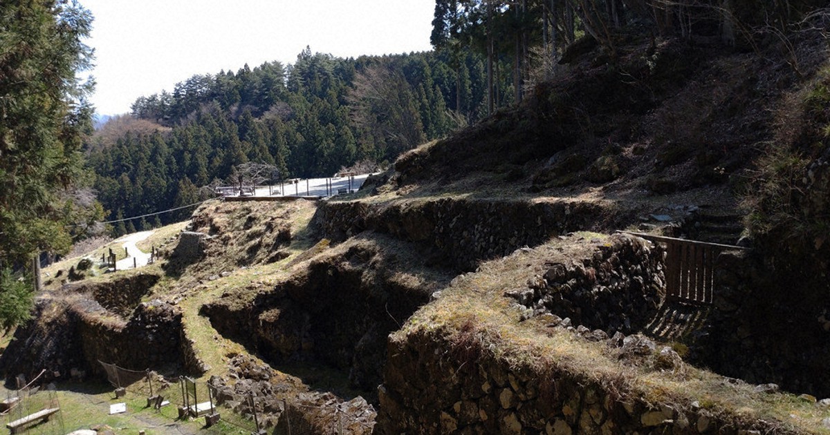 世界遺産の蚕種貯蔵所「荒船風穴」 経営母体の施設跡を初公開