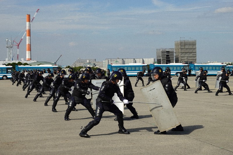 新機動隊員530人、訓練の成果披露 江東・夢の島 ／東京 | 毎日新聞