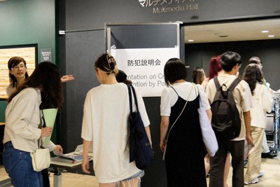 バディとともに説明会に参加