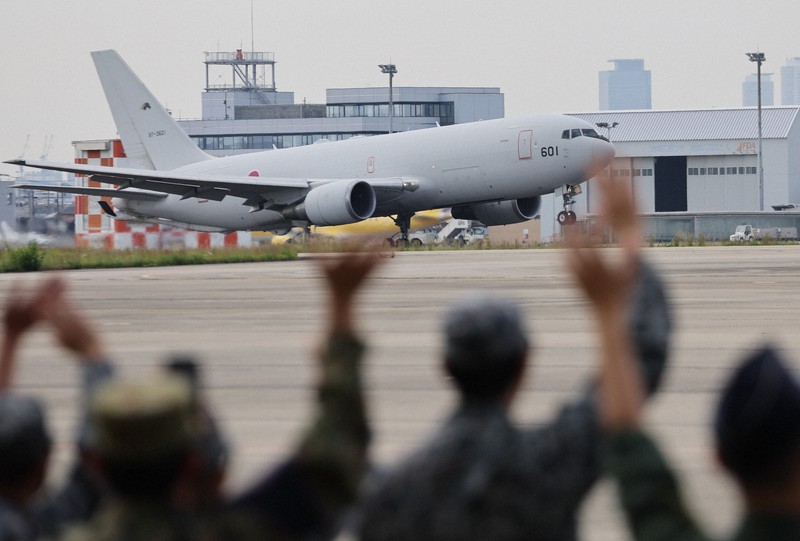 米空軍　ジブチ基地　チャレンジE-6 自衛隊機 イスラエル在留邦人退避に備え ジブチで待機へ [写真特集1/7