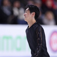 男子フリーの演技を終えて悔しそうな表情を見せる壺井達也＝米アレンで2023年10月21日、猪飼健史撮影