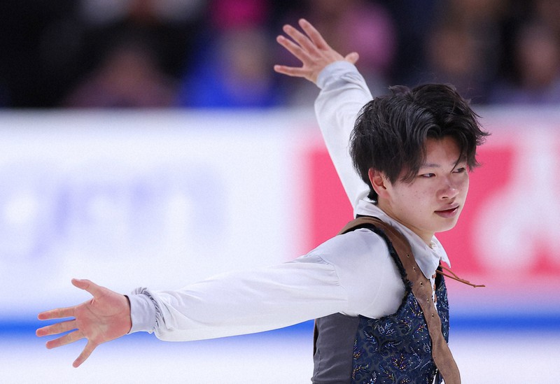 男子フリーで演技する吉岡希＝米アレンで2023年10月21日、猪飼健史撮影