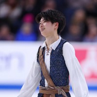 男子フリーの演技を終えて苦笑いする吉岡希＝米アレンで2023年10月21日、猪飼健史撮影