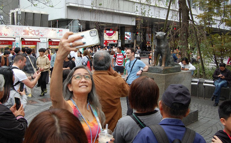 特集ワイド：生誕100年、忠犬「ハチ公」 美談、醜聞 ヒトの世映し