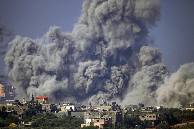 イスラエル軍、夜間の限定的な地上作戦実施 ハマスの人質は222人