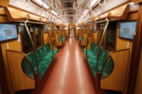 An empty subway car is seen in Tokyo's Taito Ward on April 19, 2020. During the height of the coronavirus pandemic, some train cars on the Tokyo Metro Ginza Line were deserted on weekends and holidays. (Mainichi/Kimitaka Takeichi)