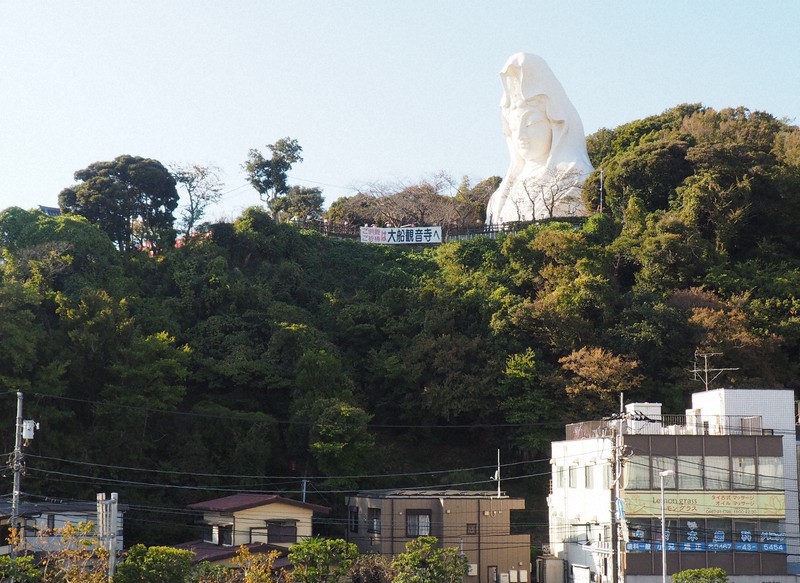高さ約43センチ観音像
