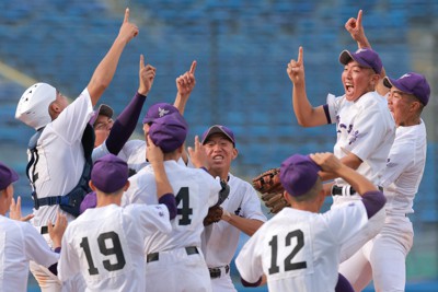 背番号10「自分がエース」 関東一・坂井遼の熱投 高校野球 | 毎日新聞