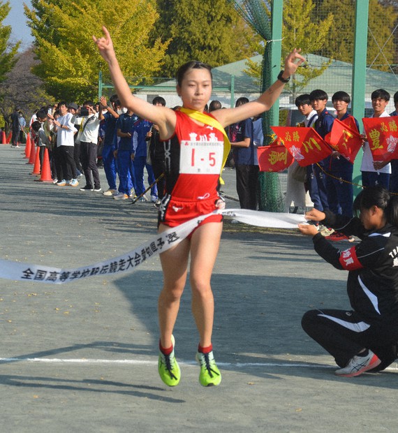 愛知駅伝　豊川　ジャージ 豊川が19年以来の男女同時優勝へ 高校駅伝県予選きょう号砲