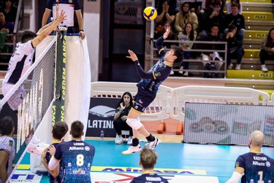 週刊バレー・セリエA：石川祐希、腰痛で欠場 高橋藍との日本人対決