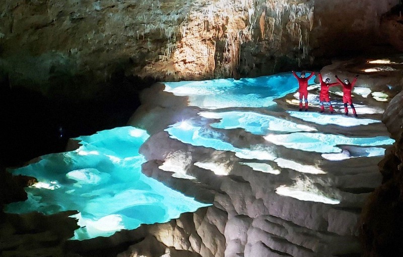 鍾乳石　4.9キロ 鍾乳石4.9キロ