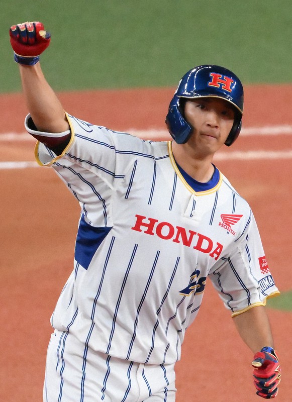 Honda熊本の才色兼備を誇る26歳が豪快アーチ 日本選手権 | 毎日新聞
