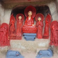 中国仏教美術と漢民族化ー北魏時代後期を中心として 中国・北魏時代の石仏、ペンキで“化粧”が物議「善意でも許されぬ
