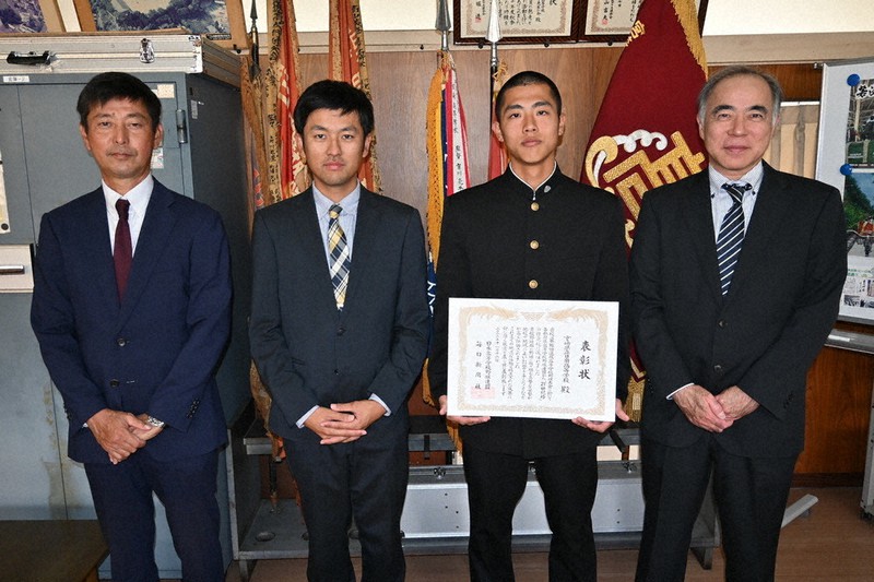 センバツ「21世紀枠」県推薦校 日南の表彰式 ／宮崎 | 毎日新聞