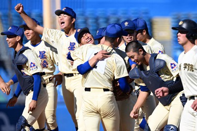 大阪桐蔭が史上初の連覇 広陵に逆転勝ち 高校野球・明治神宮大会