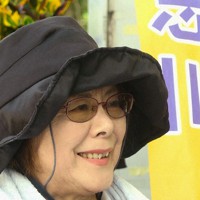 「沖縄を再び戦場にさせない」と訴える集会で、与那覇恵子さん＝嬉野京子さん撮影