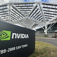 米半導体大手エヌビディアの本社＝米西部サンタクララで、大久保渉撮影