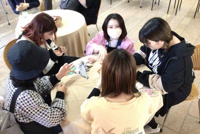 眼鏡素材のキーホルダー作りワークショップ