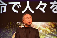 「借入金を可能な限りして、可能な限り背伸びをしてきた」と語ったソフトバンクグループの孫正義会長兼社長＝東京都港区で2022年11月11日、山口敦雄撮影