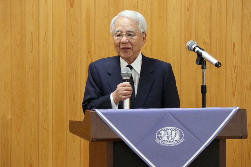 大学倶楽部・吉備国際大：元京セラ会長・伊藤謙介客員教授の寄付を受け