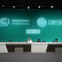 国連気候変動枠組み条約第28回締約国会議（COP28）開会式の様子。COP28では開幕初日に「損失と被害」を支援する基金の枠組みに合意した＝アラブ首長国連邦（UAE）ドバイで2023年11月30日、AP
