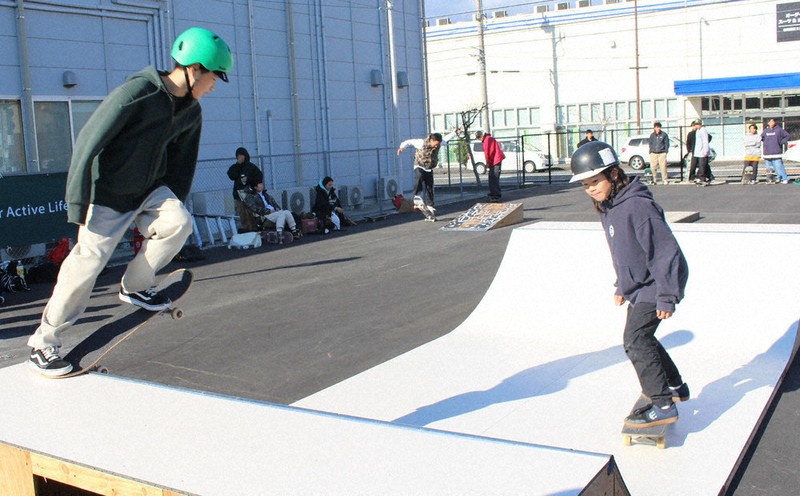 自慢の技を披露 スケボーやBMX、バスケ3X3 沼津にストリートスポーツ