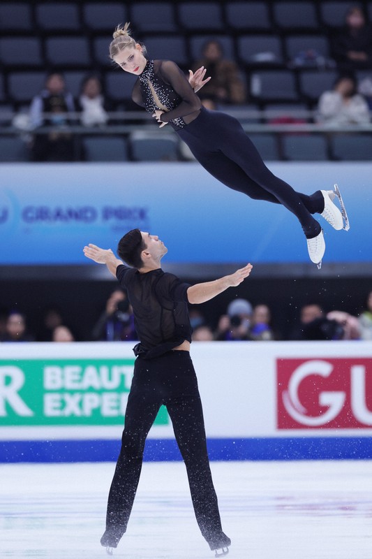 フィギュアGPファイナル ペアフリー 独ペアが優勝 [写真特集1/12