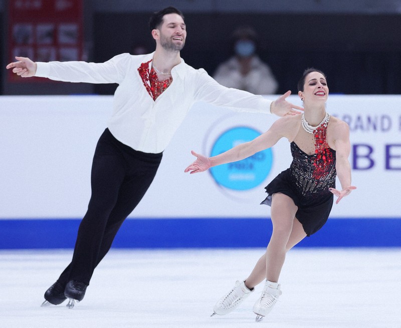 フィギュアGPファイナル ペアフリー 独ペアが優勝 [写真特集1/12