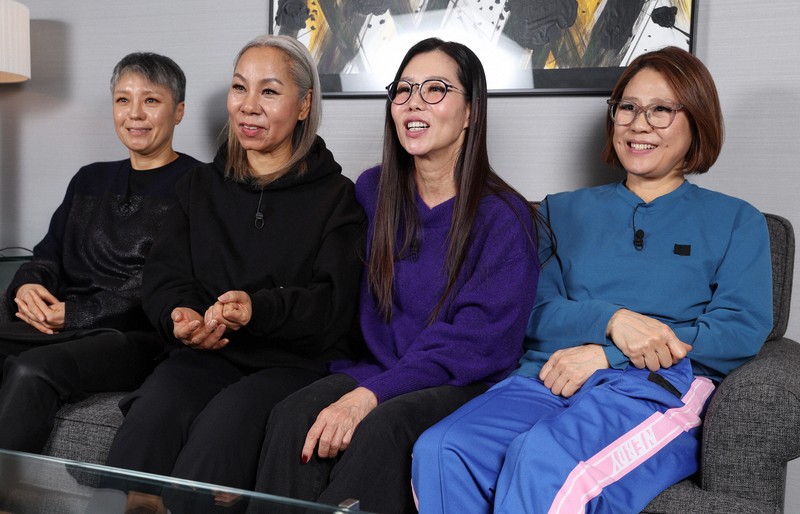 挑戦する姿見て」平均59・5歳 JYPが全力で推す歌姫4人組語る [写真特集