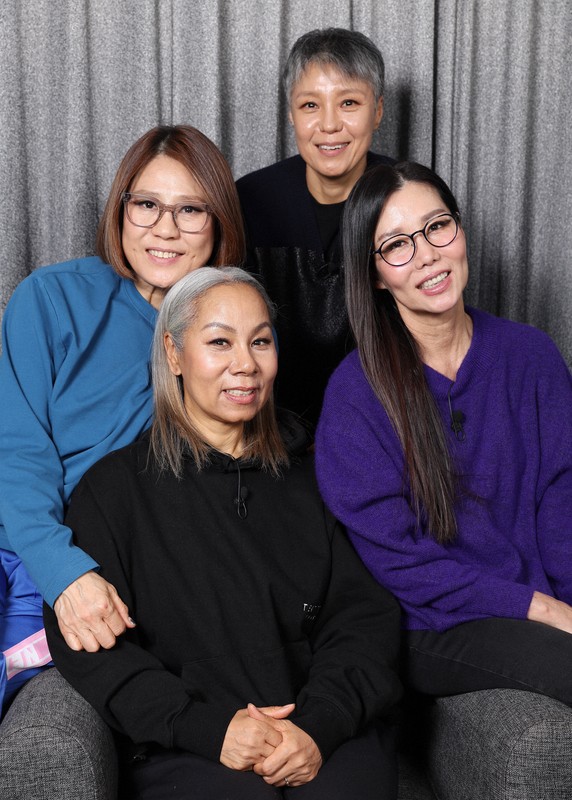 挑戦する姿見て」平均59・5歳 JYPが全力で推す歌姫4人組語る [写真特集